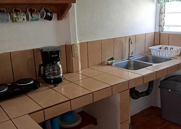 Apartamento Y Cabinas Geckos Sardinal (Guanacaste)